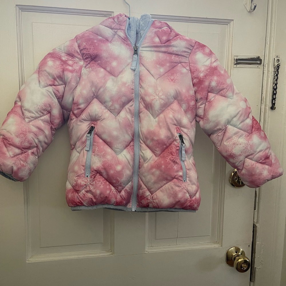 This is a USED like New Kids Jacket  - Size 6- Pink/Purple. Kids Size:6